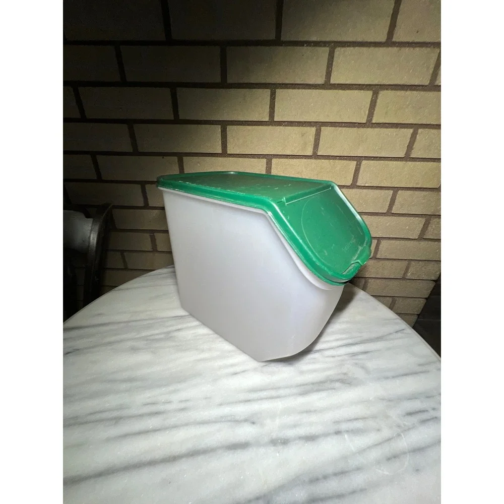Tupperware Hunter Green Modular Mate  Flip Top Seal VTG Storage Container 8.3 L